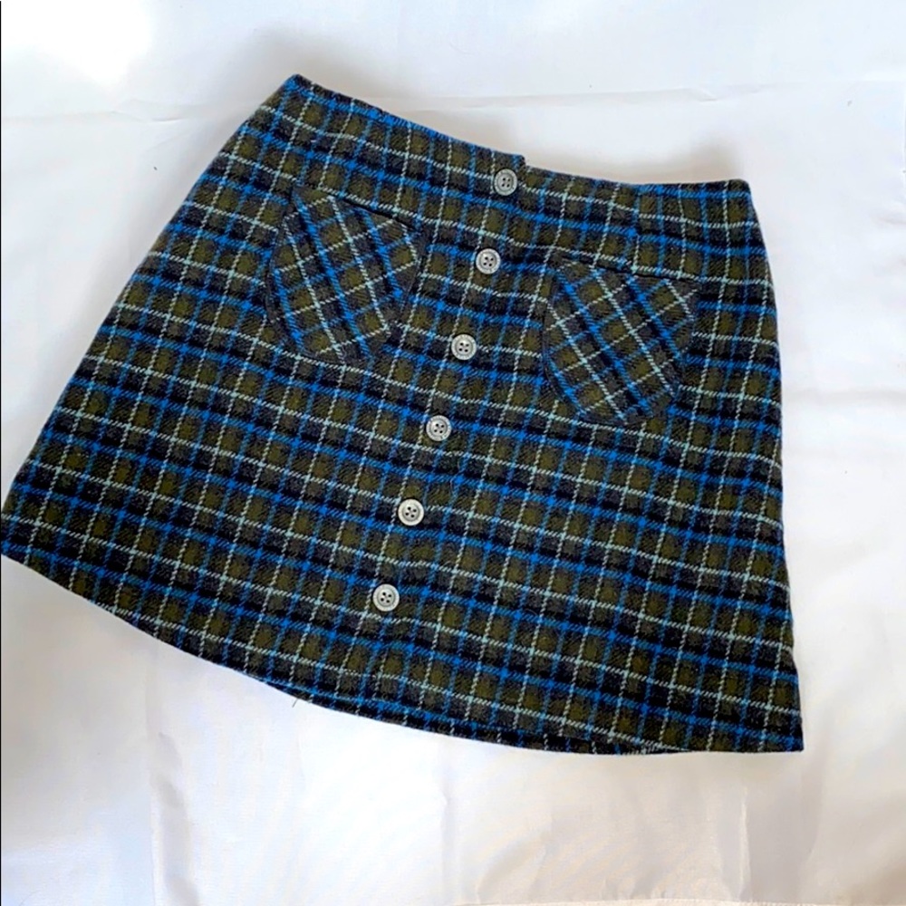 AMERICAN EAGLE PLAID SKIRT